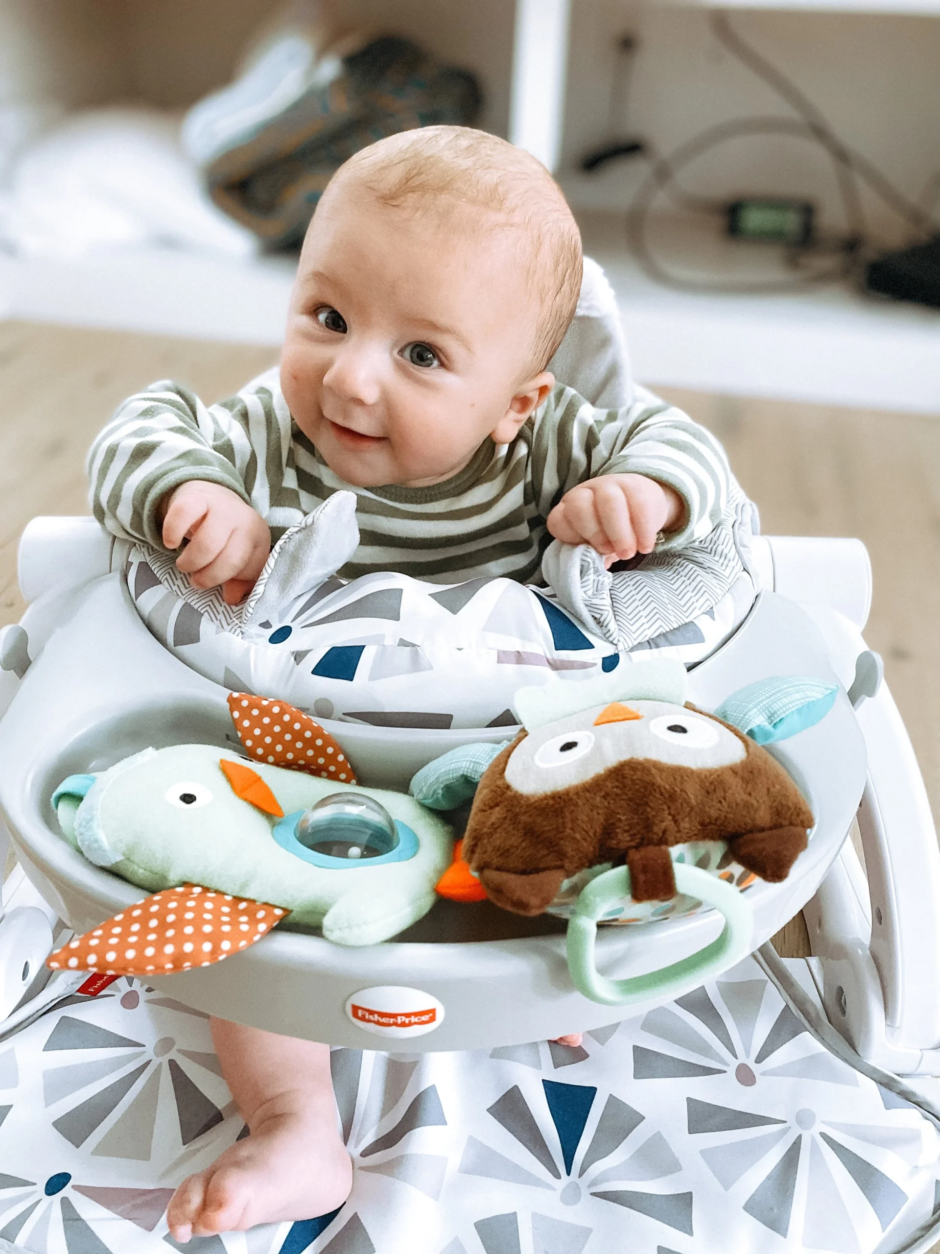  My son, Paul, at 4 months old in a Sit-Me-Up seat. This seat is recommended for 4 months +. But the gross motor and fine motor experts say it’s  not  the most supportive for baby. And just because a baby is 4 months old, doesn’t mean we should put them in a sitting position.  