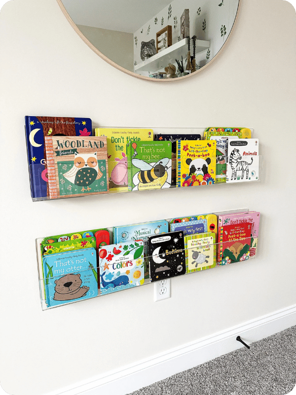 Small book wall giving access to toddlers